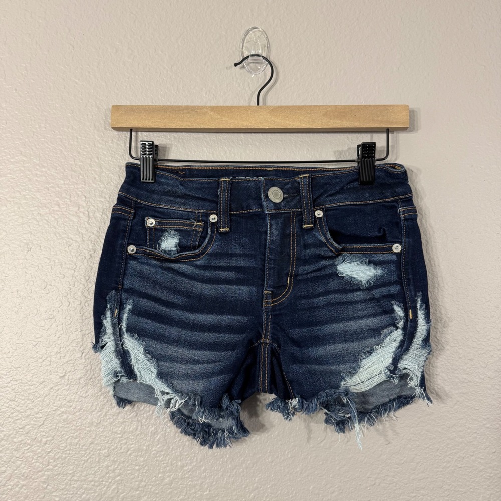 American Eagle‎ Women's Size 2 Midi Dark Wash Distressed Frayed Hem Denim Shorts